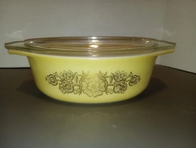 Pyrex Golden Rosette Vintage Covered Casserole Dish #043 W/ Lid