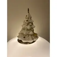 在飛比找蝦皮購物優惠-陶瓷白聖誕樹蠟燭台（二手）