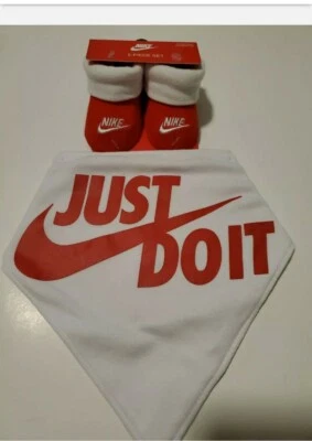 Nike Baby Boy Girl Newborn Bandana Bib & Booties Set ~ White & Red ~ 0-6M