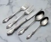 Oneida Louisiana 45-Piece Flatware Set ~~ 18/8 Stainless Steel
