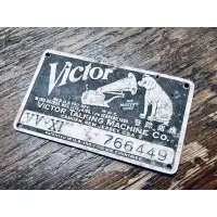 在飛比找蝦皮商城精選優惠-【梅根甜甜歐洲古物】1920年Victor勝利狗留聲機老鐵牌