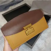 在飛比找PopChill優惠-[二手] 小CK CHARLES & KEITH WOC 鏈