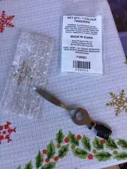 Avon Colourway Tweezers