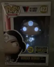 Wonder Woman Funko Pop 423 White Lantern Glow in the dark Protector Included