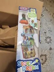 Little Tikes Story Dream Machine - Day Family Collection Storytime Books