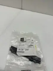 MERCEDES GL450 X166 REAR RIGHT DOOR FIXED WINDOW WEATHERSTRIP SEAL OEM 2013-19
