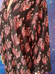 Size M BNWT ATMOSPHERE black floral light long sleeve cardigan shrug top 1140