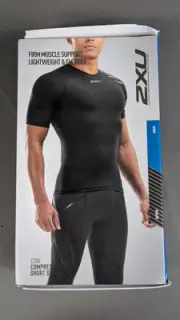 2XU Compression Shirt Mens Large Black Short Sleeve NWT
