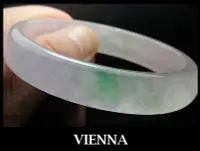 在飛比找Yahoo!奇摩拍賣優惠-【VIENNA】緬甸玉玻璃種超晶瑩柔美紫蘿蘭翡翠玉鐲手鐲(已