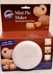Wilton Mini Pie Maker 3 Cutters 3 shapes Included New in Box NRFB