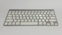 在飛比找Yahoo!奇摩拍賣優惠-蘋果無線鍵盤 Apple Wireless Keyboard