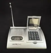 Ultronic Desktop AM/FM Radio with Calendar Clock TD00524