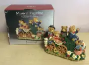 Sunday Stroll Teddy Bears Musical Figurine Plays “Somewhere In Time” NIB