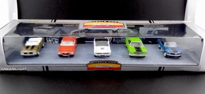 2008 GREENLIGHT 1/64 MUSCLE CAR GARAGE KMART Exclusive 5 Car Mustang Camaro