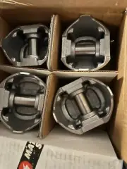 Sealed Power Chrysler 318 8 Piston Set 285NP Point Size 2.66 New in the Box