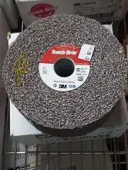 3M Scotch Brite Unitized Metal Multi Finishing Wheel 2S Fine 6” x 3” x 1"