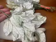 millinery 1940s silk leaves white mint 1 spray Japan