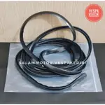 HITAM 經典 VESPA 橡膠套裝右左黑色光澤超級衝刺 PX PS VBB EXCEL BAJAJ