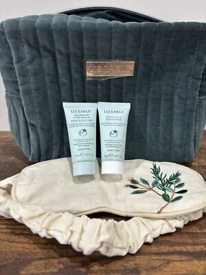 Liz Earle Gift Set Eye Mask Light Cream Exfoliator Pamper Make Up Bag