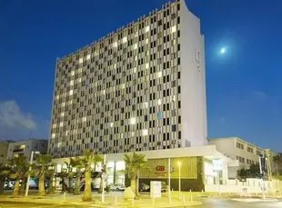 海灘大飯店Grand Beach Hotel