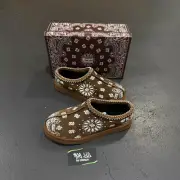 Bravest Studios Paisley Slippers (Cappuccino)