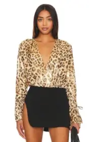 LOVERS AND FRIENDS Viviana Bodysuit Size XS Leopard NEW Animal Print Mobwife