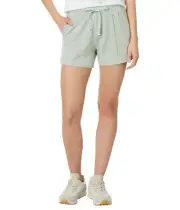Woman's Shorts TravisMathew Salt In The Air 2.0