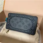 免運 LOUIS VUITTON 路易威登 SOFT TRUNK 灰色小牛皮胸包/單肩斜跨包 M82035