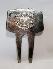 Vintage "MEDINAH" County Club Golf Divot Tool!