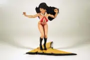 Dynamite Entertainment Vampirella 8" Adam Hughes Regular Ed. Statue #208/300 MIP