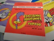 LOONEY TUNES / BUGS BUNNY ROADRUNNER - COMPLETE SET (48) TATTOOS - 1975 TOPPS