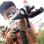 積木 兼容樂高 積木槍 組裝兼容樂高沖鋒槍拼裝積木槍98K武器AWM狙擊槍可發射男孩玩具