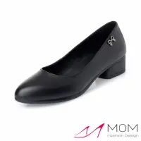 在飛比找momo購物網優惠-【MOM】真皮跟鞋 粗跟跟鞋/真皮優雅小蝴蝶結金屬裝飾粗跟鞋