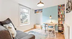 Lovely 1 Bed Apt w/Patio nr Bermondsey