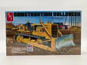 AMT 1:25 Construction Bulldozer Model Kit - AMT1086
