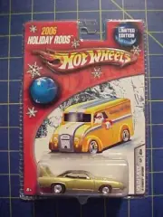 HOT WHEELS 2006 HOLIDAY RODS GOLD '70 PLYMOUTH SUPERBIRD CAR! NIP REAL RIDERS