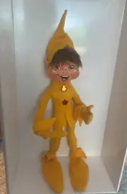 10” Annalee 2009 Yellow Fall Thanksgiving Elf Poseable No Tags.
