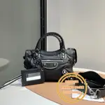 BALENCIAGA 巴黎世家CLASSIC CITY MINI小號 迷你黑色機車包/斜背包/單肩包/手提包390160