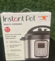 Instant Pot 9-in-1 Pressure Cooker, Bundle - 6qt (072-10-4433)