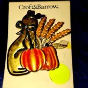 Beautiful cat brooch sitting by the harvest. Croft & Barrow
