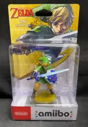 The Legend of Zelda Link (Skyward Sword) Amiibo BRAND NEW