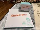 Susie Cakes 10" Cake Stand Top & Base Set - NEW!