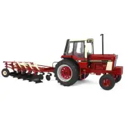 ERTL 1/16 International Harvester 986 Cab, 720 Plow, Precision Heritage 44309