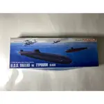 【1980漢克模型】威龍 DRAGON U.S.S. DALLAS VS TYPHOON CLASS 1:700【免運】