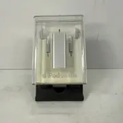 NOS Apple iPod Shuffle 3rd Generation Silver A1271 (2 GB) | NEW SEALED!