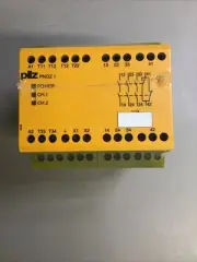 Pilz PNOZ 1 Safety Relay (Brand New Factory Seal). Ref81