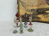 在飛比找Yahoo!奇摩拍賣優惠-[現貨] 埃及鎏金香水瓶 香精瓶，每一只都是由玻璃工匠手工制