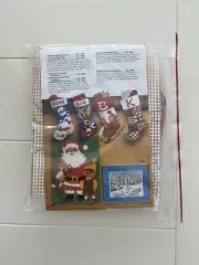 Artcraft Concepts ROOFTOP SANTA STOCKING 16-1/2” Needlepoint NEW Vintage 1978