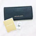 EN🦋MICHAEL KORS JET SET TRAVEL金字翻蓋黑長夾