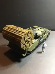 1/72 British Post War Centurion MK.5 AVRE .Painted Resin. 2700 models on offer